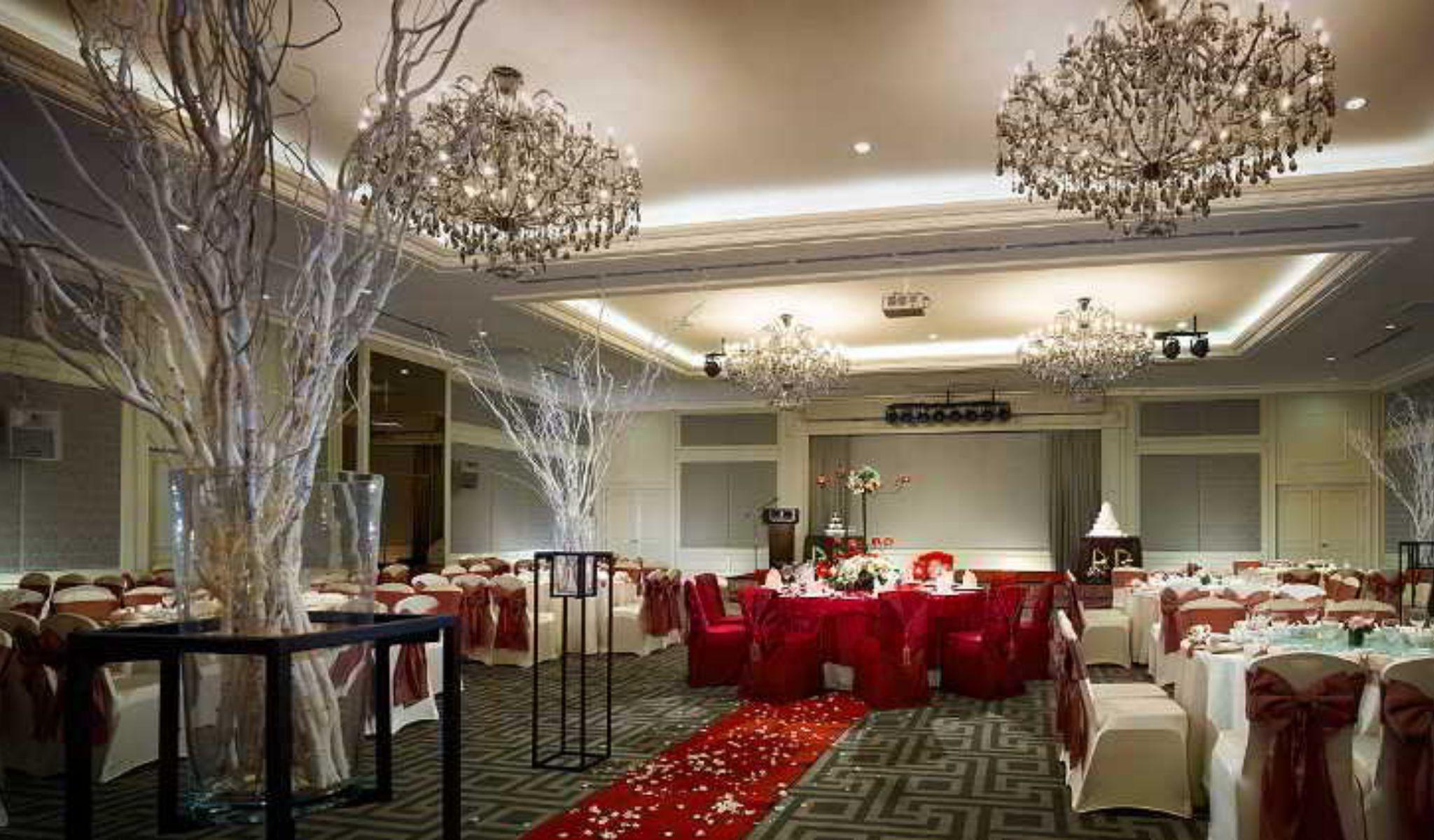 Eastern & Oriental Hotel George Town Dış mekan fotoğraf The ballroom at the hotel